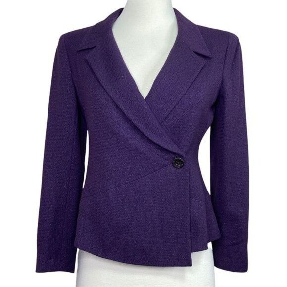 Chanel SIze 36 Purple Shimmery Blazer - Picture 6 of 9